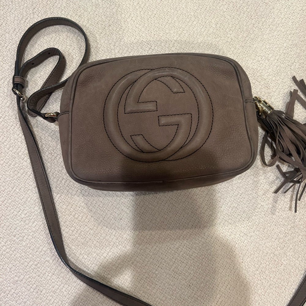 Gucci SOHO  Brown Pebbled Leather Crossbody Bag with Embossed GG